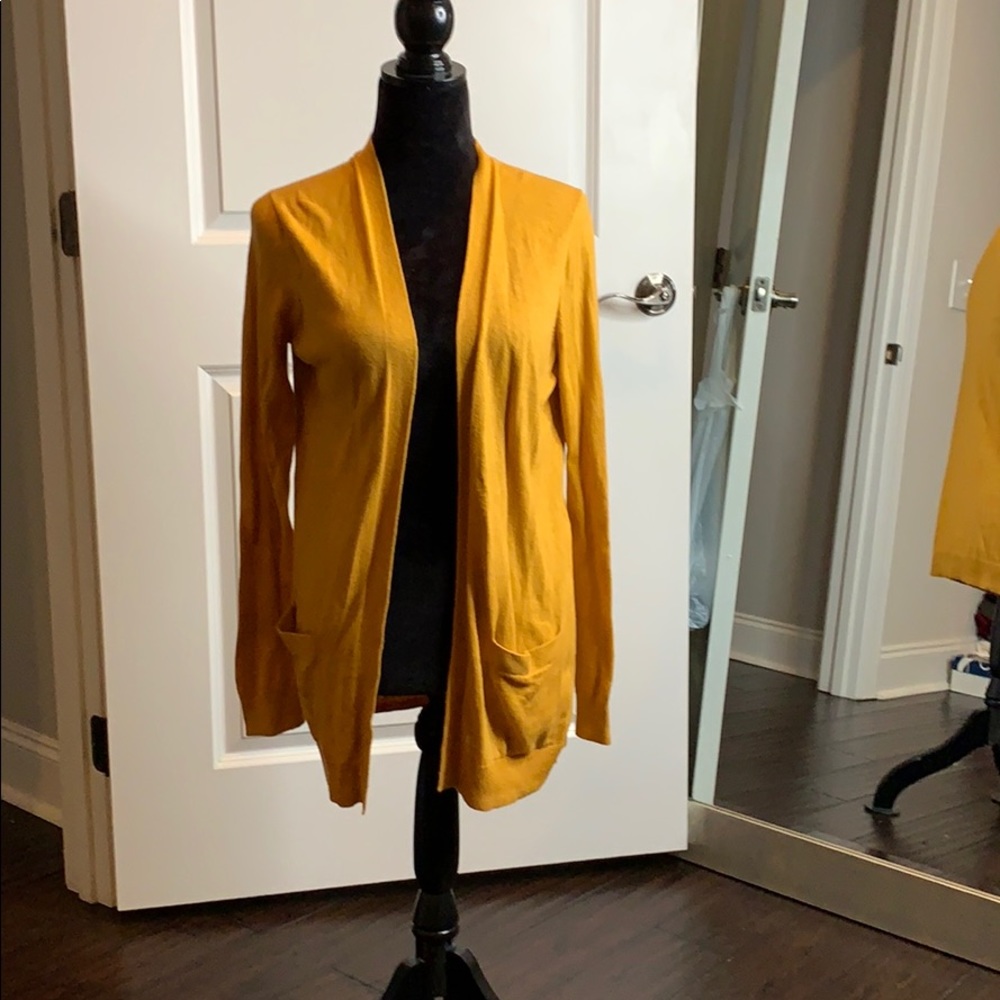 Gap cardigan